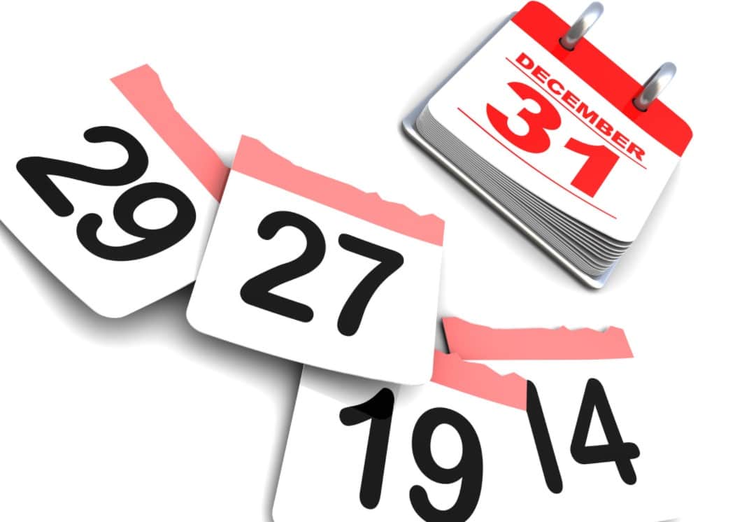 2021 Year end tax planning | Calendar showing December 31